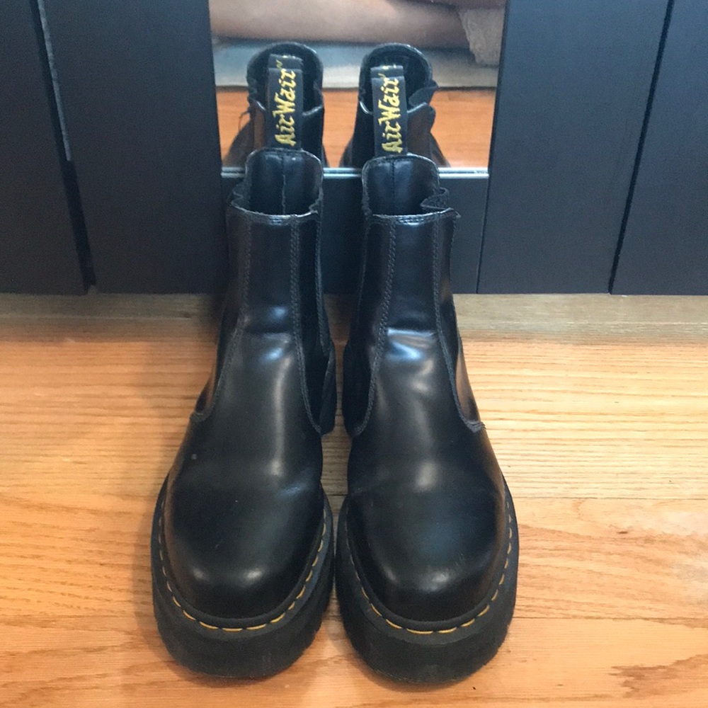 CHELSEA QUAD DOC MARTENS